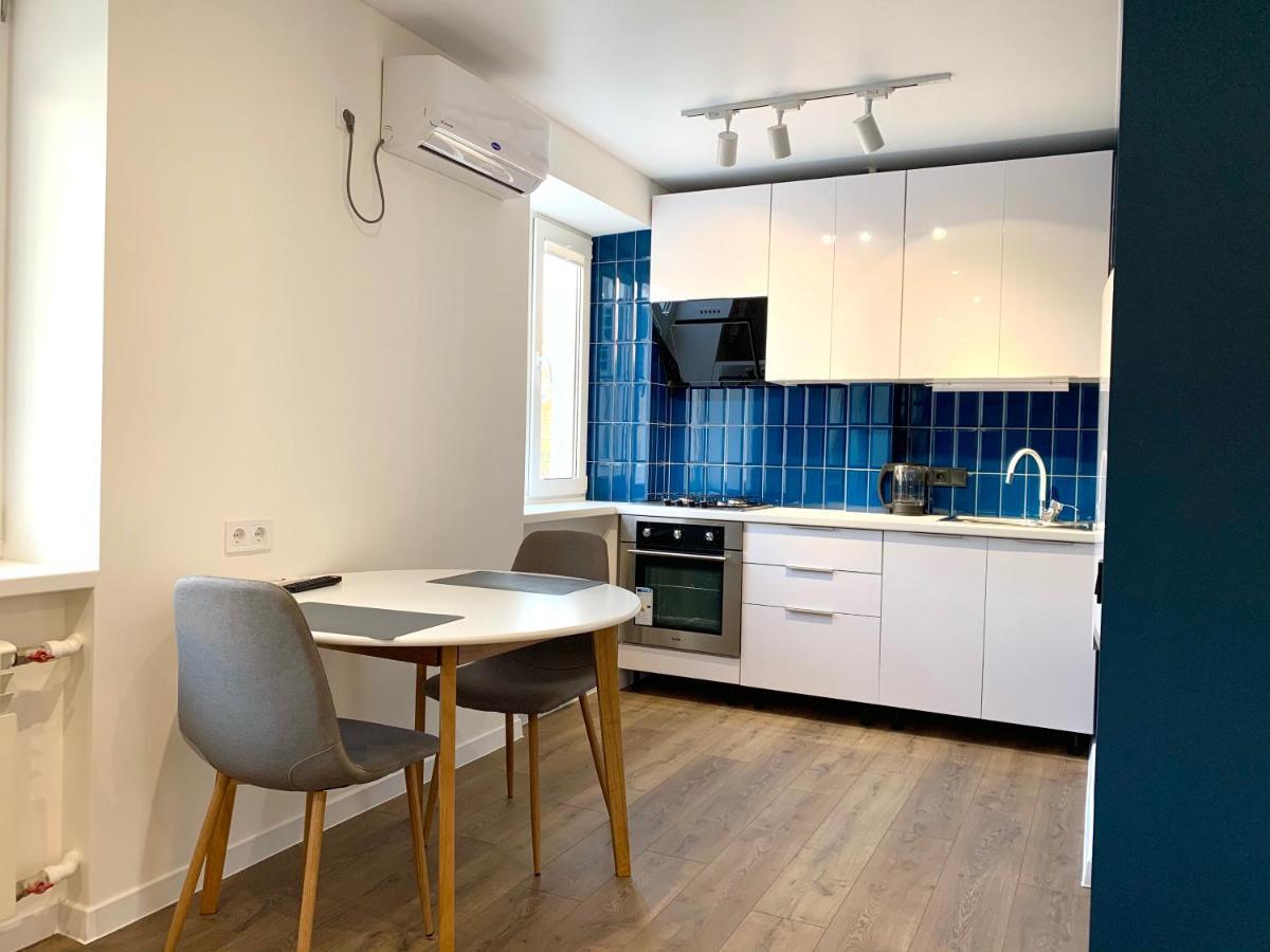 Navy City Center Apartment Двокімнатні Апартаменти В Центрі Міста Poltava Buitenkant foto