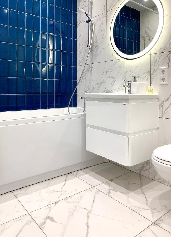Navy City Center Apartment Двокімнатні Апартаменти В Центрі Міста Poltava Buitenkant foto